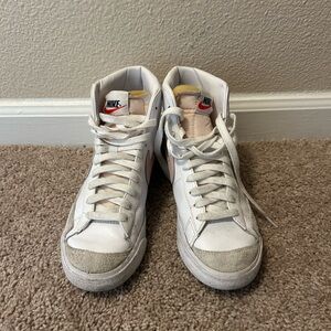 Nike Women’s Blazer